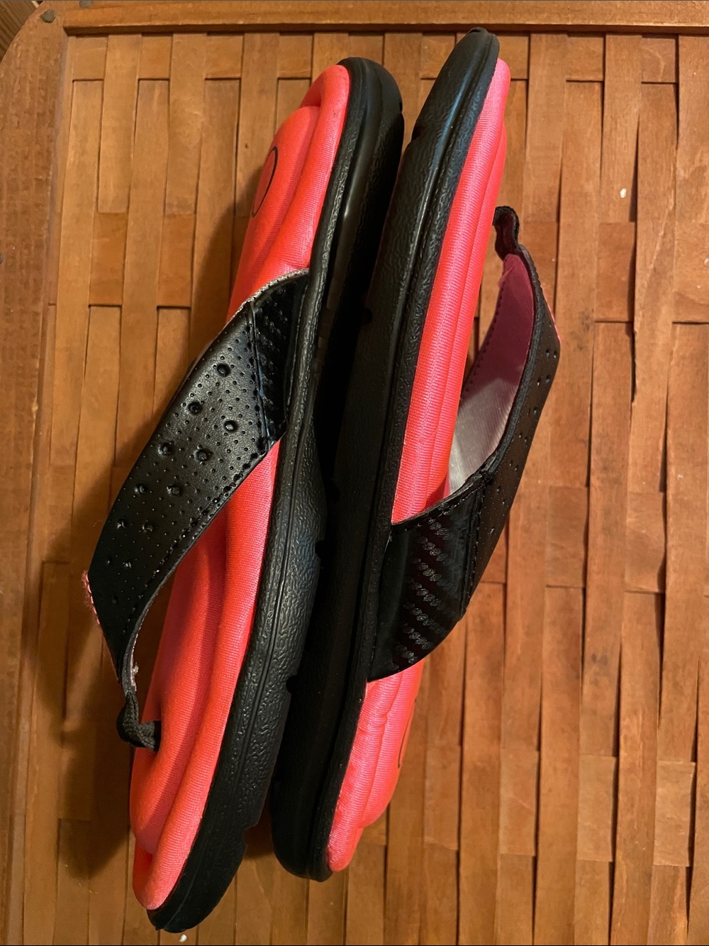 OP Women's Black & Bright Pink Cushioned Thong Sandals - Picture 4 of 4